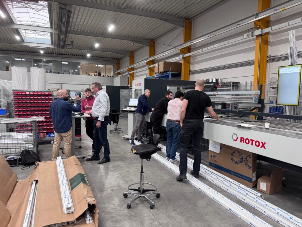 Instalación con el equipo técnico de Aptex y Rotox BSA en Vencasa La Sagra ubicada en Toledo